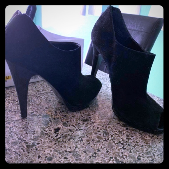 Peep toe suede stiletto booties - Picture 1 of 2